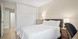 Upstairs Bright 2 bedroom Condo Gallery 7