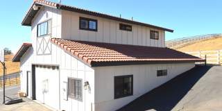 FULLY FURNISHED 1 BEDROOM 1 BATH COUNTRY HOME AVAILABLE ALL UTILITIES INCLUDED Gallery 1