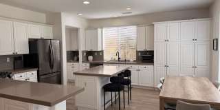 Carlsbad 4 Bed! Gallery 1