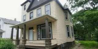 Large 4 bedroom house Gallery 1