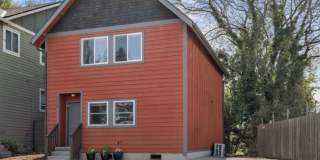 BEAUTIFUL 3-BEDROOM MILWAUKIE HOME – WOOD FLOORS & TONS OF CHARACTER! Gallery 1