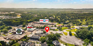 3915 St Elmo Avenue Gallery 24