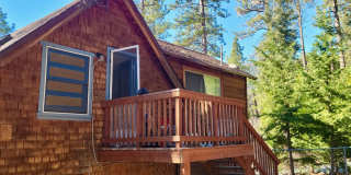 $1500 Cute 1 bedroom 1 bath unit above garage on quiet street Gallery 1