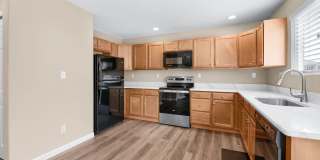 LIGHT AND BRIGHT 3 BED/2.5 BATH HOME IN MONUMENT! Gallery 7