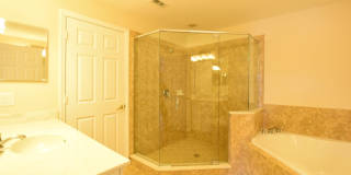 Beautiful 3 Bed 2.5 Bath 2 car garage Gated Townhouse for Rent in Sanford, FL! Greystone Subdivision! Gallery 19