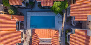 Two Bedroom Apartment Home with Beautfiul Courtyard views Gallery 32