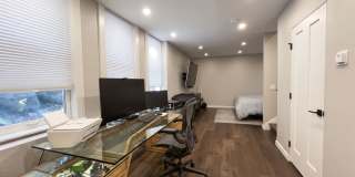 Furnished! In town! Walk to everything! Recently updated! Furnished! In town! Walk to everything! Recently updated! Gallery 18