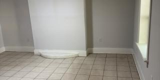 2225 Venable Street Gallery 19