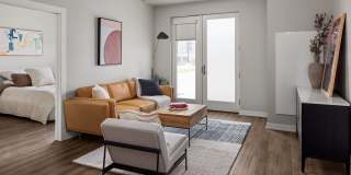 The Meridan Gallery 32