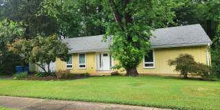 5 BR Near Ft. Belvoir and Historic Mt. Vernon Gallery 1