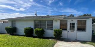 Beach Bungalow Gallery 1