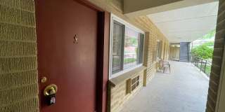 Spacious 1 Bed/1bath close to CU with Reserved Parking Gallery 14