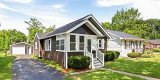 Move-In Ready 3 Bedroom with Fenced Yard & Garage! Gallery 1