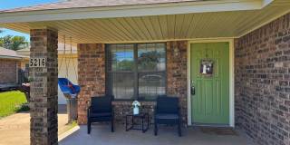4 Bed 2 Bath Handicap Accessible Home In Woodhaven Gallery 3