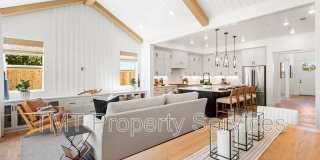 9001 Ventura Street Gallery 14