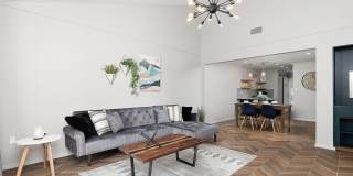 Centrally located apartment with pool! Gallery 3