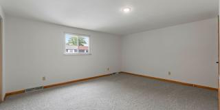 READY FOR MOVE IN! DON'T MISS THIS RENOVATED 2-BEDROOM TOWNHOME IN WEST MIFFLIN! Gallery 15