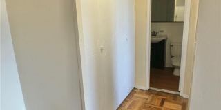 10 Lake Street Gallery 8