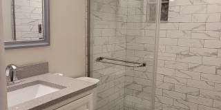 Light & bright and move in ready, updated townhome in Oakwood Villas. Gallery 15