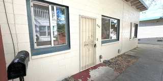 Biker’s Paradise: Cozy 2BR Duplex Steps from UC Davis & Downtown. Gallery 1