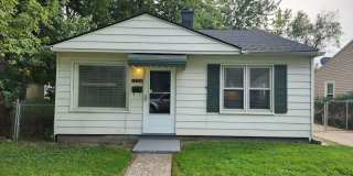 2 bed 1 bath Ferndale ranch on a quiet, tree-lined street. Gallery 1
