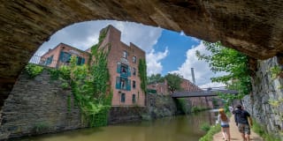 2400 Pennsylvania Avenue Gallery 26