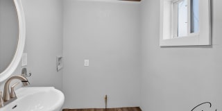 $1,600 - One of a Kind Bungalow in Hamtramck Gallery 16