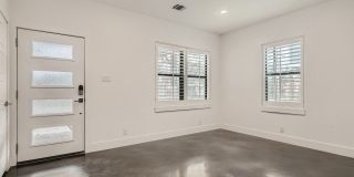 425 E Mistletoe Ave. Gallery 3