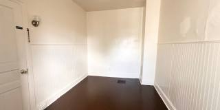 4 Bedroom 1 Bathroom w/Garage in York City! Gallery 20