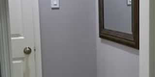 Gorgeous Updated 2BR 3BA Town house Gallery 5