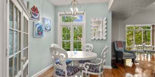Furnished Pet-Friendly 30-Day Extended Stay Riverfront Condo Gallery 9