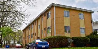 1 Bedroom Apartment |UTILITIES EVERYTHING INCLUDED! Gallery 1