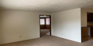 Very Nice 3 Bedroom 2 Bath Home-Located on a Corner Lot Gallery 6