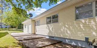 4 Bedroom House Minutes from FSU Gallery 38