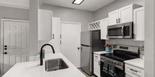 Avana Creekside Gallery 1