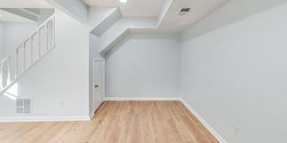9841 HAGEL Circle Gallery 6