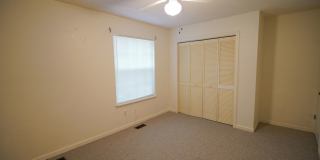 3 Bed / 2 Bath END Unit Townhome in Popular Westridge! Gallery 19
