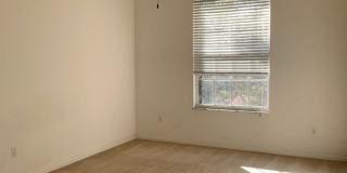 "Move In Special" $250 OFF First Month's Rent - Lovely 3 Bedroom 2 Bath Condo Gallery 15