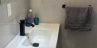 3406 NE 168th St Gallery 16