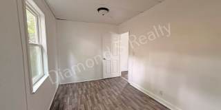 Updated 6 Bedroom Home! Gallery 12
