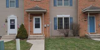 Available Soon – 3 Bed / 2.5 Bath Townhouse with 2-Car Garage Gallery 1