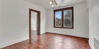 214 Ludington Street Gallery 4