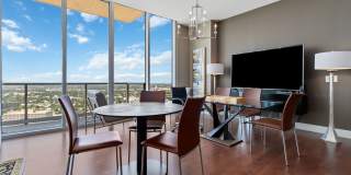 610 E Market St #2915 Gallery 8