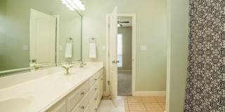 Beautiful, Spacious 4 bedroom Home for Rent! Gallery 22