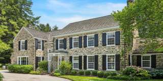 1024 N SPRING MILL Road Gallery 1