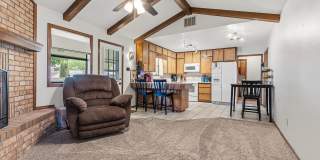 Spacious 3 bedroom 2 bath home with Solar Panels Gallery 8