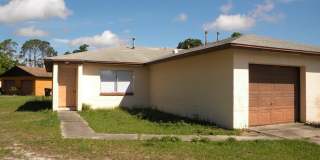 2/2 Duplex For Rent at 4711 Bay Willow Circle Orlando, FL 32808 Gallery 1