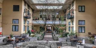 Beautiful Lincoln School Studio Gallery 1