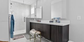 19018 NW 23rd Pl Gallery 7