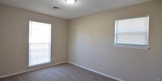 1206 Bonner Dr Gallery 10